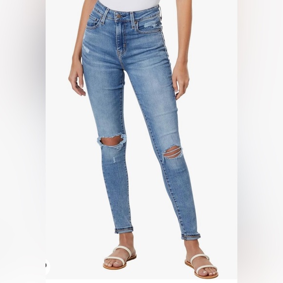 NWT🔖•Levi’s 721 High Rise Jeans, distressed knee size 8 short, 29x30 - Picture 2 of 14